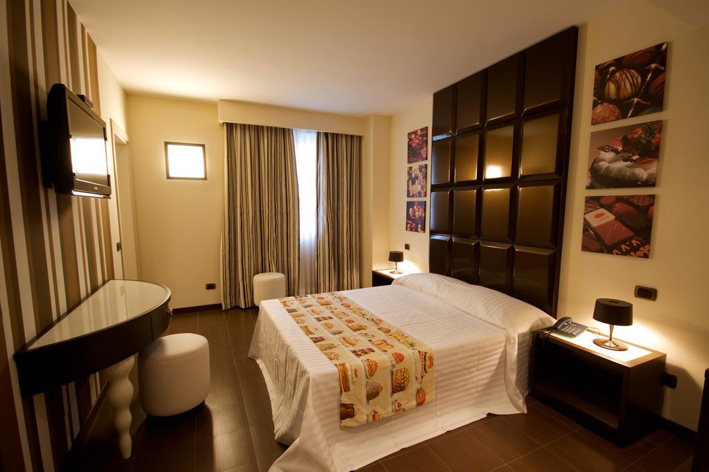 Invilladiserio Hotel Villa di Serio Bilik gambar